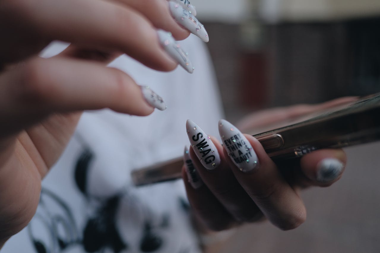 Nail It Stickers : votre boutique en ligne de stickers pour ongles
